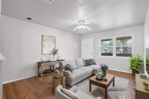 316 Thompson Dr, Saginaw, TX 76179