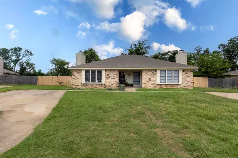 6612 Laura Ann Ct #2, Richland Hills, TX 76118