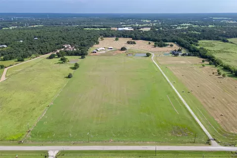 75 Ribbonwood Trl, Collinsville, TX 76233