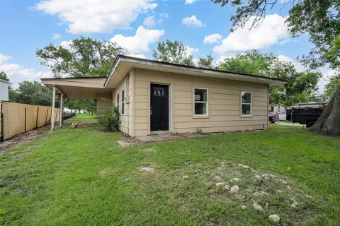 306 N Goddard St, Mart, TX 76664