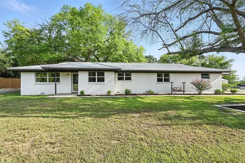 217 James St, Aledo, TX 76008