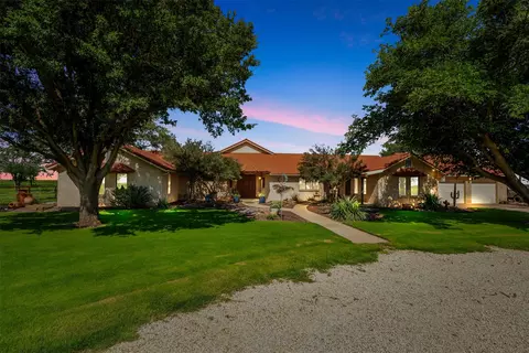 2246 County Road 185, Rochester, TX 79544