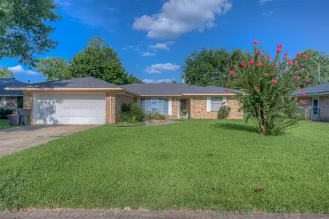 1904 Carol St, Bossier City, LA 71112
