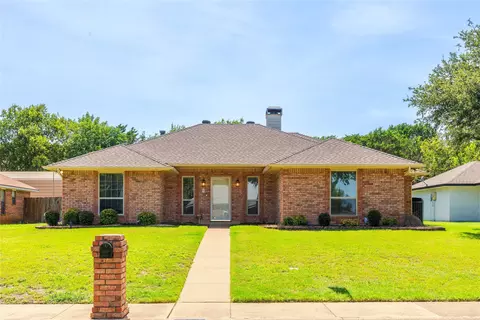 435 Bradshaw St, Cedar Hill, TX 75104