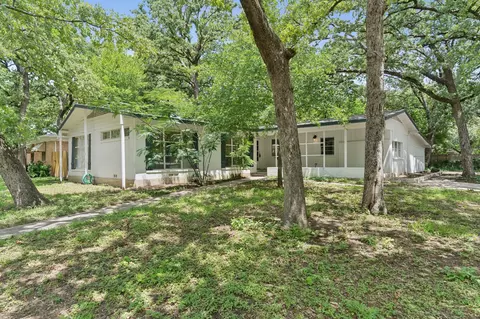 1401 Bluebonnet Trl, Arlington, TX 76013