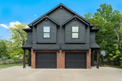 109 N James St, Quinlan, TX 75474