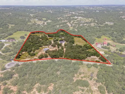166 S Bronco Ct, Springtown, TX 76082