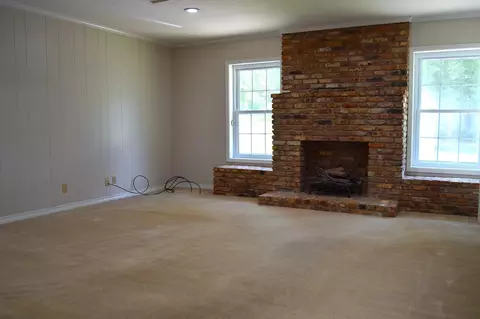 Living - 1307 Mark Dr, Minden, LA 71055 photo 4 of 4