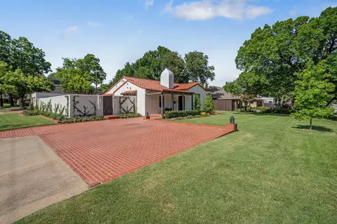 5401 Byers Ave, Fort Worth, TX 76107