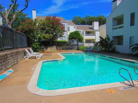7431 Holly Hill Dr #216, Dallas, TX 75231