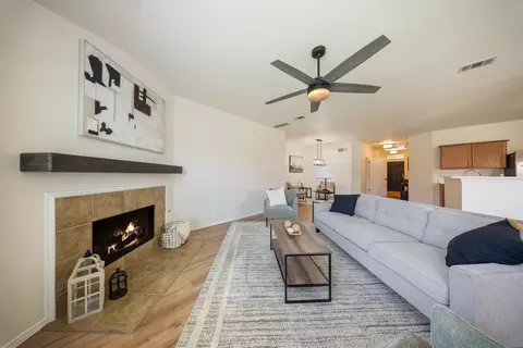 1813 Little Deer Ln, Fort Worth, TX 76131