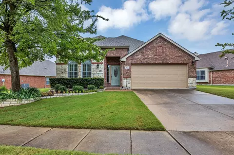 815 Mustang Dr, Fairview, TX 75069