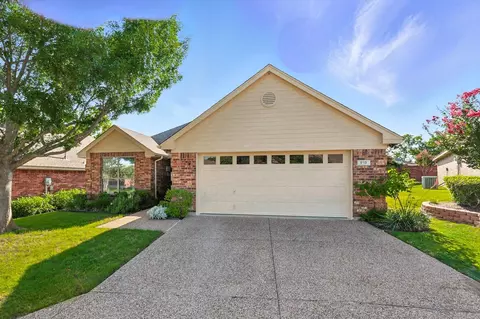 919 Cresthaven Dr #4, Cedar Hill, TX 75104