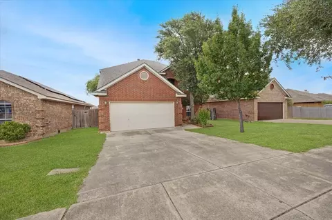 9228 Nathan Dr, White Settlement, TX 76108