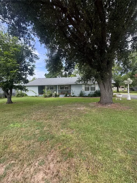 203 N Smith St, Malakoff, TX 75148