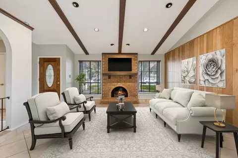 516 Granada Dr, Garland, TX 75043