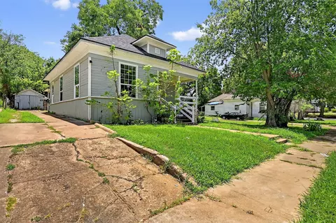 Other - 110 E Munson St, Denison, TX 75021 photo 2 of 9