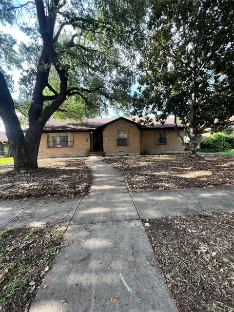 527 E Polk St, Richardson, TX 75081