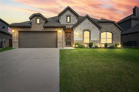 2772 Lisa Maria St, Burleson, TX 76028