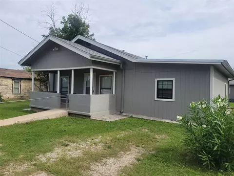 1009 W Mesquite St, Coleman, TX 76834