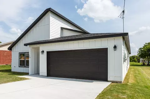 720 A D Mosley, Ferris, TX 75125