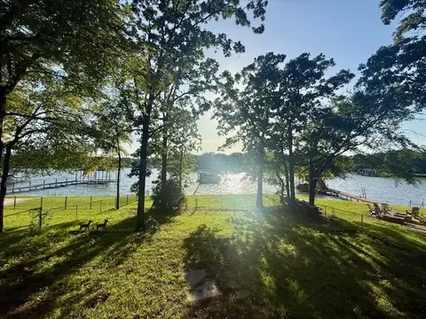 View/Area - 105 Carson Rd, Mabank, TX 75156 photo 1 of 6