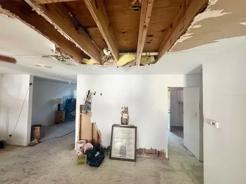 Entry Way - 105 Carson Rd, Mabank, TX 75156 photo 4 of 6