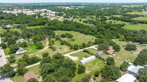 133 N Comanche Dr, De Leon, TX 76444 photo 15