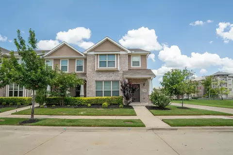 Exterior - 3300 Becker Dr, Denton, TX 76207 photo 2 of 5