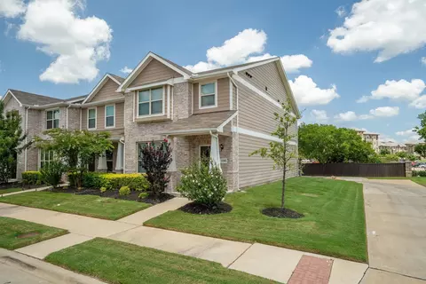 Exterior - 3300 Becker Dr, Denton, TX 76207 photo 4 of 5