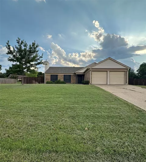 5201 Timber Creek Rd, Flower Mound, TX 75028