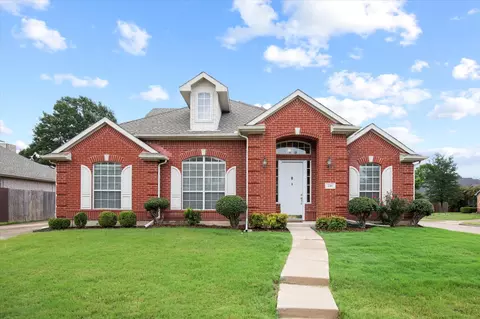 216 Forest Ln, Murphy, TX 75094