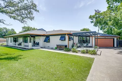 1201 W Westhill Dr, Cleburne, TX 76033