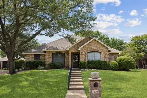 7128 Quail Ridge Rd, Fort Worth, TX 76132