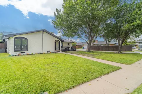 3901 Greensboro Cir, Garland, TX 75041