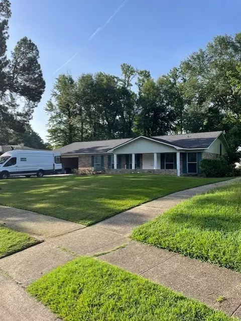 6059 Fox Chase Trl, Shreveport, LA 71129