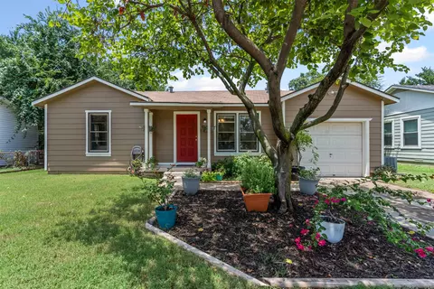 435 Harrison Ln, Hurst, TX 76053