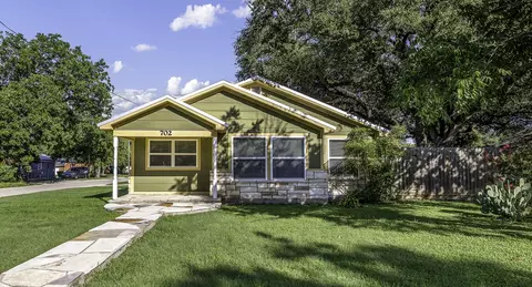 702 N Park St, Dublin, TX 76446