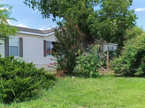 11483 Olen Dr, Justin, TX 76247