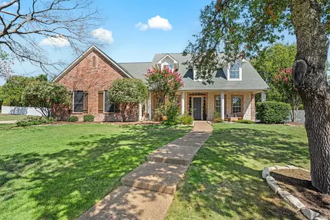 100 Duke Trl, Weatherford, TX 76088