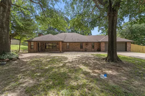 702 Wiley Blvd, Big Sandy, TX 75755