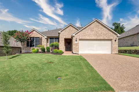 512 Peterhouse Dr, Mckinney, TX 75071