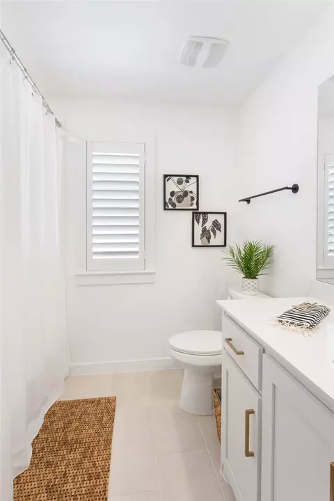 Bath - 3545 W Cheney Ave, Celina, TX 75009 photo 2 of 6