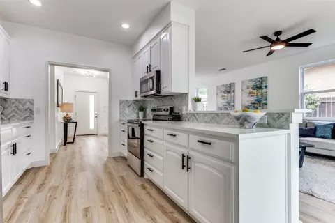 915 Warfield Way, Richardson, TX 75080