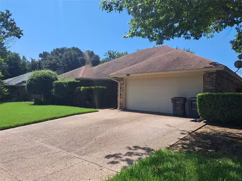 4505 Yellowleaf Dr, Fort Worth, TX 76133