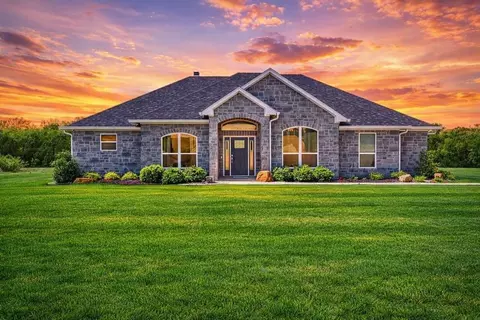 1680 Highland Dr, Whitney, TX 76692