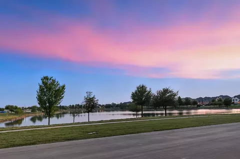 View/Area - 1116 Lakeview Ln, Argyle, TX 76226 photo 1 of 6