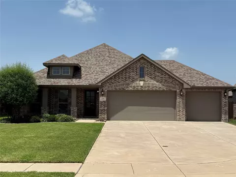 108 Thompson Dr, Van Alstyne, TX 75495