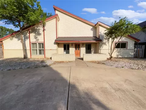 30 Lakewood Dr, Hickory Creek, TX 75065
