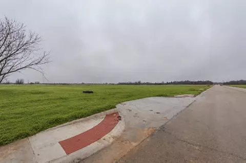 2180 James Rd, Granbury, TX 76049